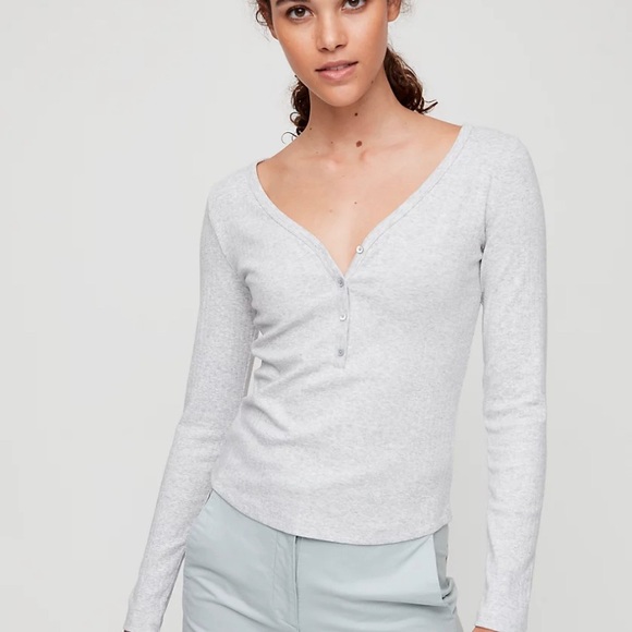 Aritzia The group by Babaton Kerry longsleeve top xxs - Picture 8 of 8